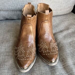 Yoki Leather Studded Ankle Boots